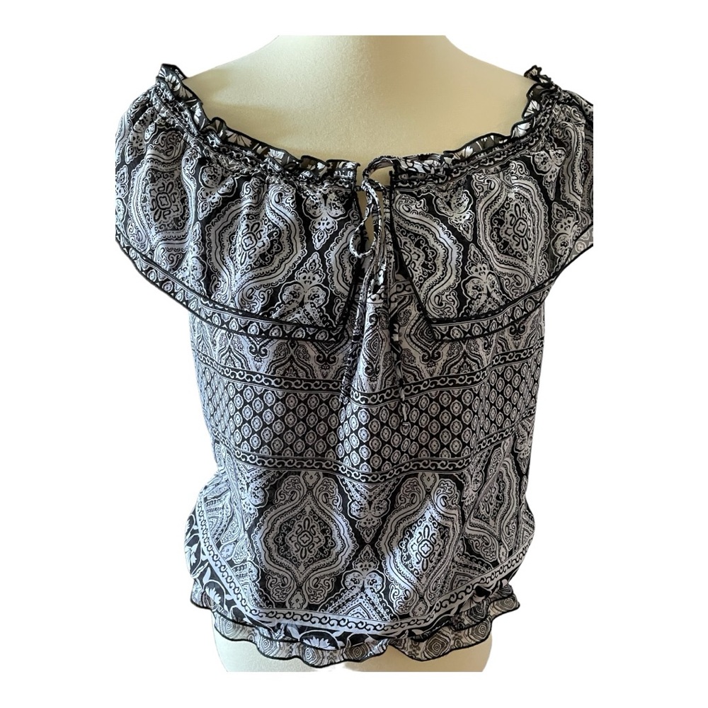 #126, White House Black Market, black and white top, size M